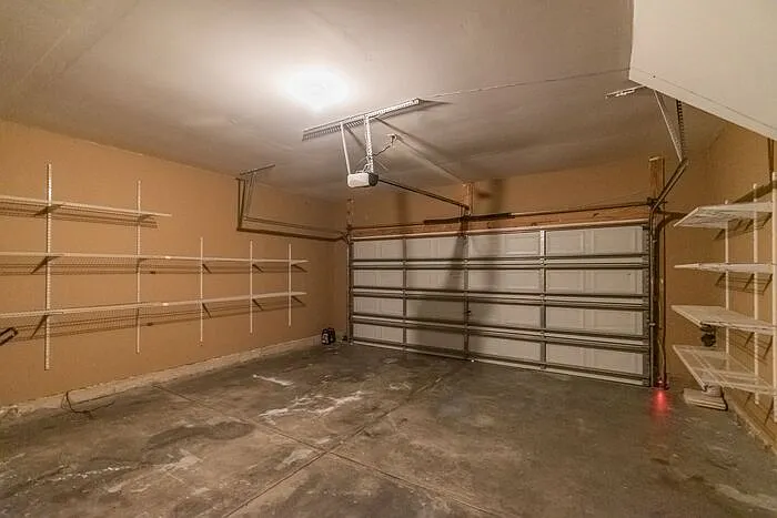 4057 Buckingham Dr — Photo 25