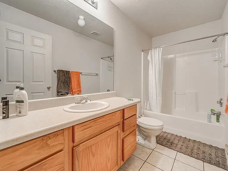591 N University Ave #113 — Photo 7