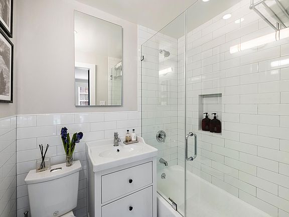 5th image of 104 Bedford St APT 4D