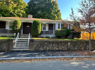 79 Ophelia St, Providence, RI 02909