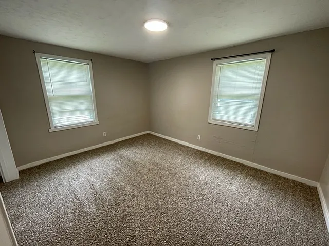 3 bed, 975 sqft, $1,100 — Photo 4