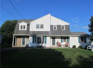 58 Gannett Rd, Farmington, NY 14425