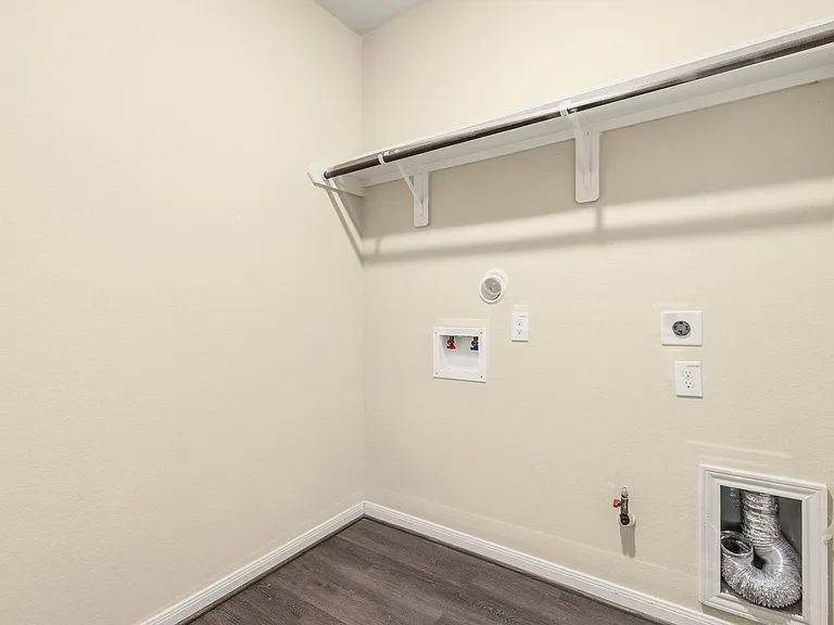 6131 Carpenters Cove Ln — Photo 20