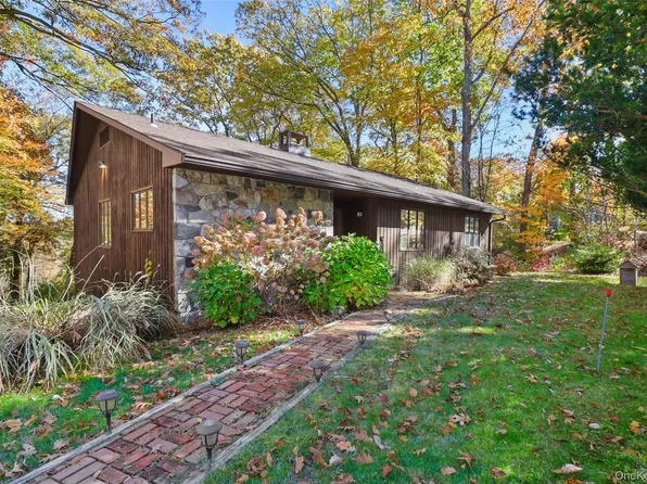 18 Laurie Court, Carmel, NY 10512