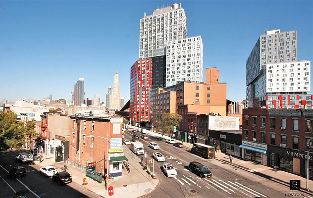 Rented by R New York | media 10