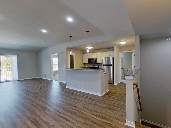 2nd image of 1777-1779-1815 American Eagle Dr #30