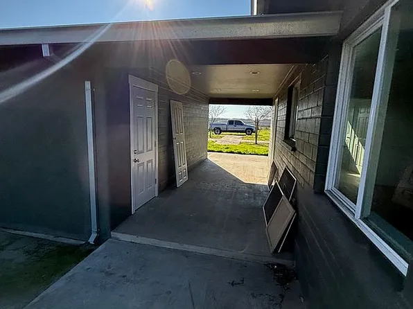 9412 E Keyes Rd, Denair, CA 95316