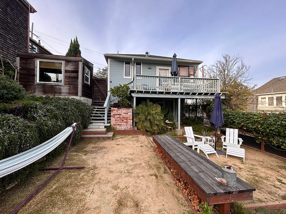 137 Eddy St
