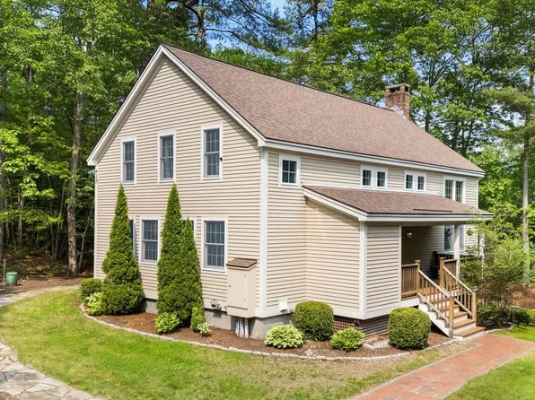 60 Emily Lane, Sunapee, NH 03782