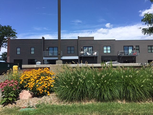 1st image of 922 N Main St APT 210