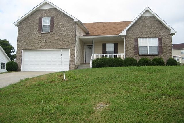 1st image of 143 Buttermere Dr