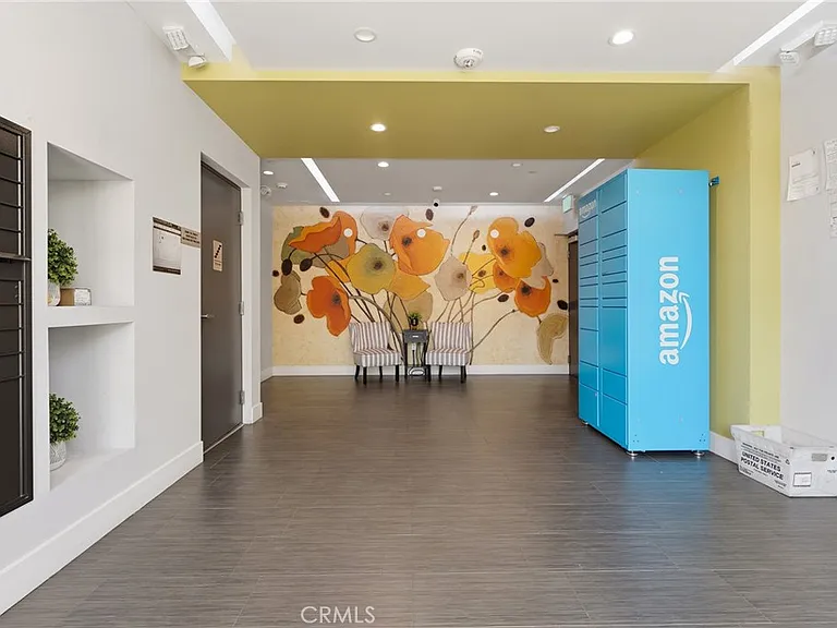 5820 La Mirada Ave #302 — Photo 31