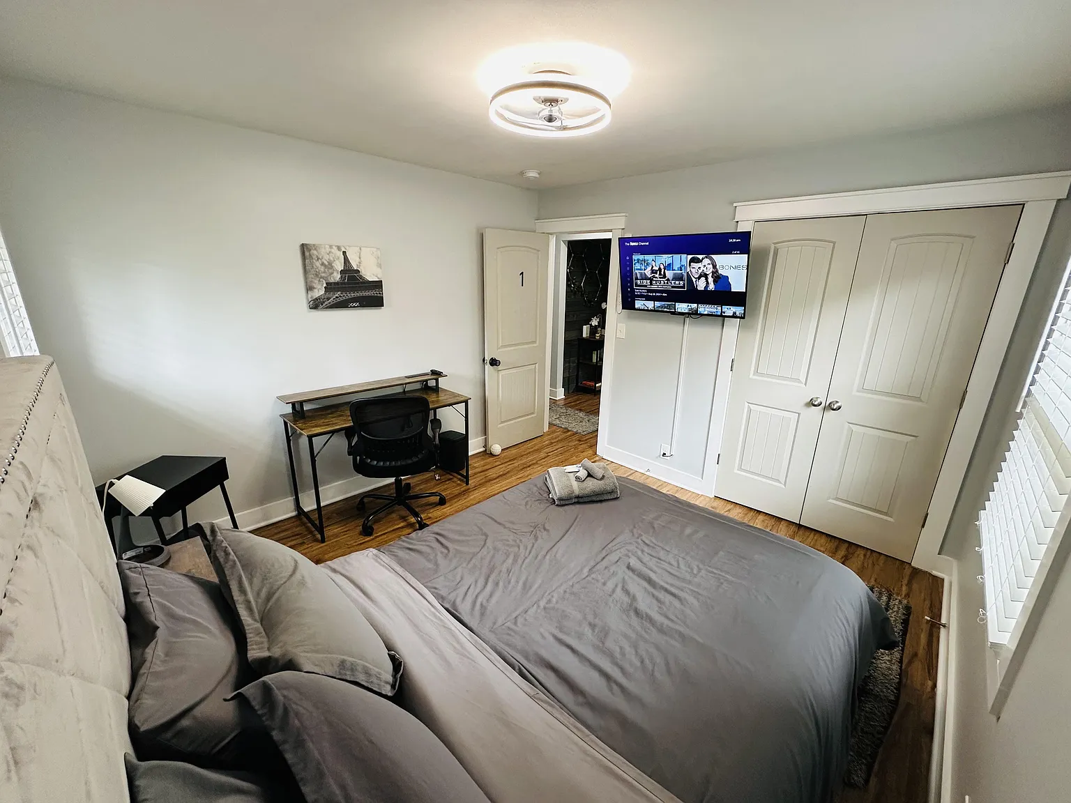 4 bed, 2.0 bath, 1612 sqft, $884 — Photo 1