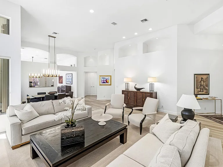 6213 NW 21st Ct — Photo 5
