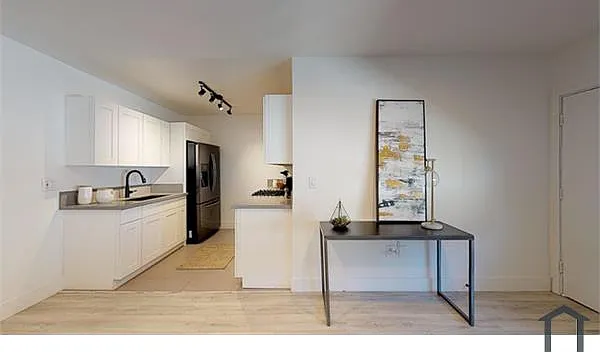 2 bed, $2,900 — Photo 4
