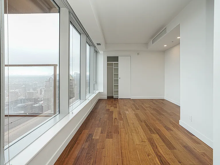 Calgary House — Photo 21
