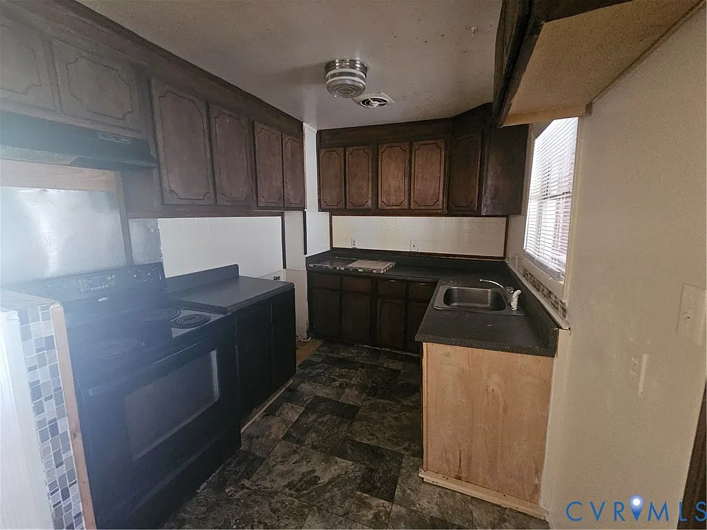 3 bed, 1.5 bath, 1008 sqft, $1,250 — Photo 4