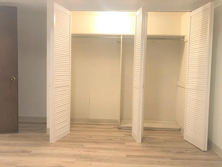 6350 Forward Ave #3R — Photo 19