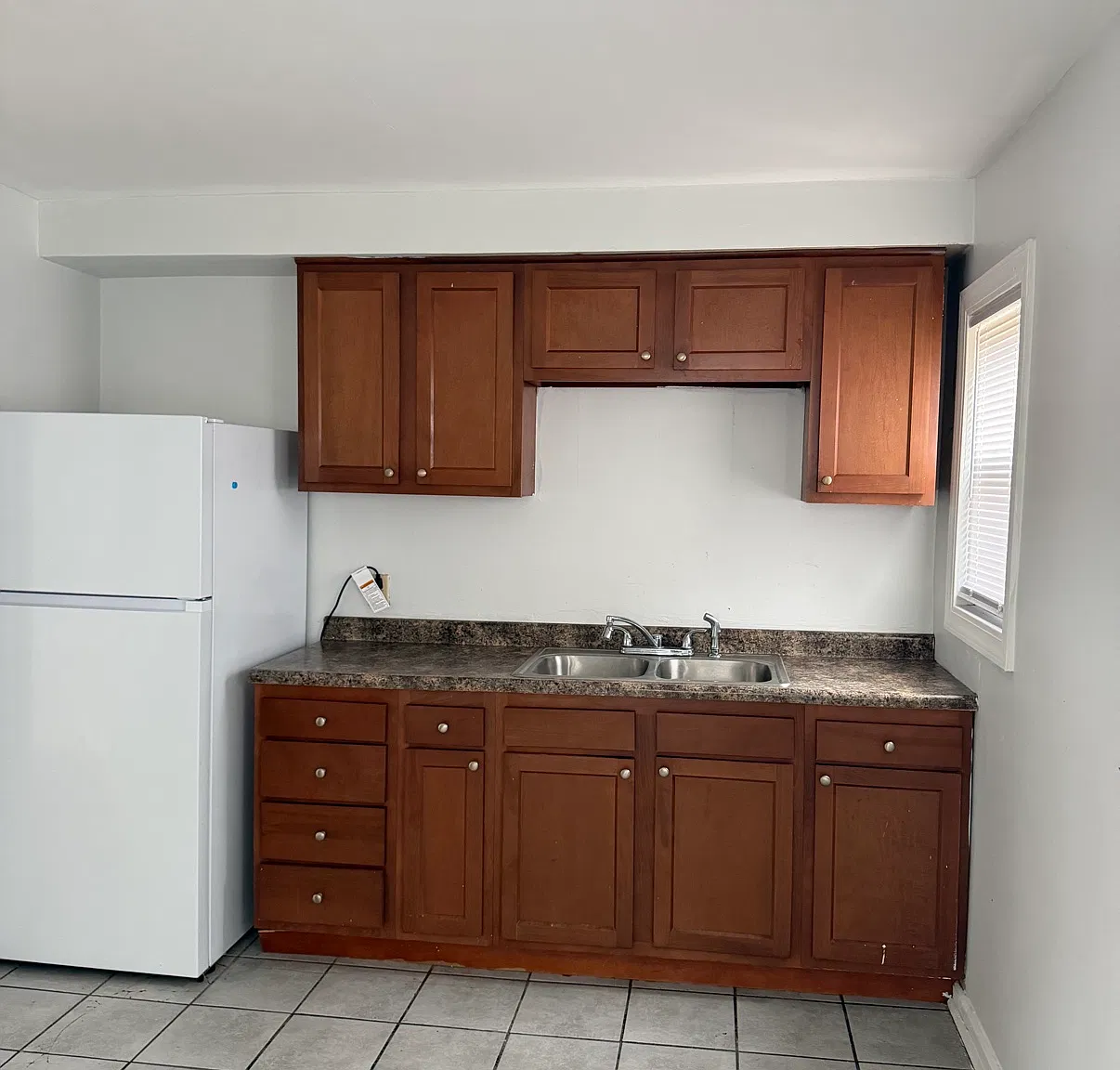 2312 Monroe - Unit 1 — Photo 4