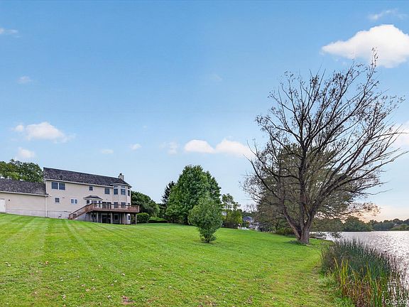 3rd image of 50 Waterview Terrace
