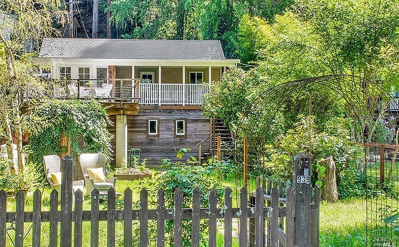 14939 Melody Ave Guerneville Ca 95446 Mls 321020967 Zillow