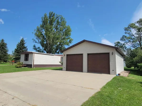 1038 Gall Dr, Hazen, ND 58545