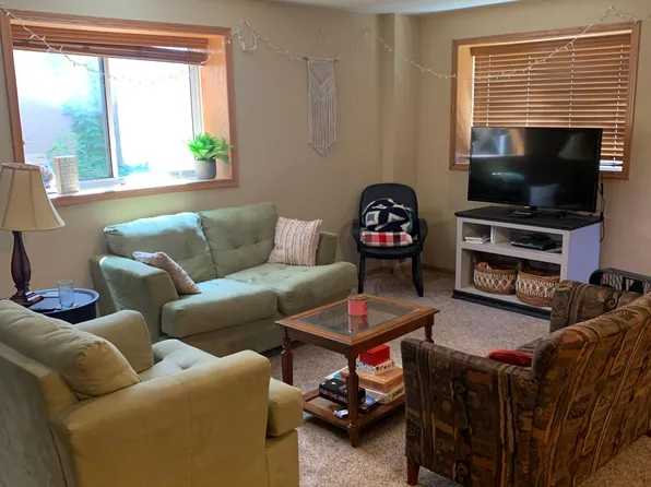 156 E 4th St, Winona, MN 55987