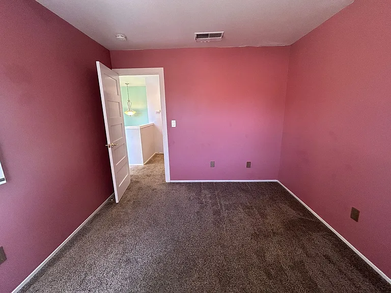 1228 W Roseburg Ave #A — Photo 14