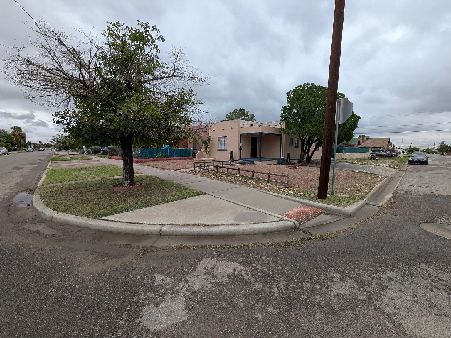 Clifton Ave, El Paso — Photo 1