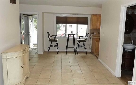 3rd image of 1 Hileen Dr #A