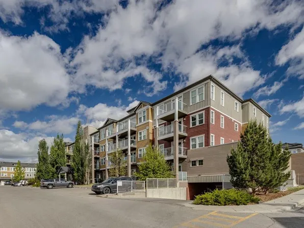 2300 W Evanston Sq NW #208, Calgary, AB T3P 0G8
