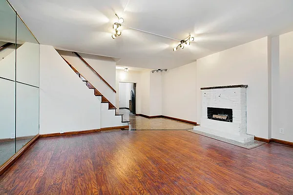 Rented by Keller Williams NYC | media 13