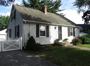 15 Royalton St, Springfield, MA 01020