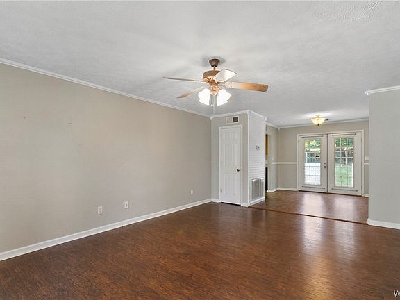 5th image of 15488 Woodridge Ln