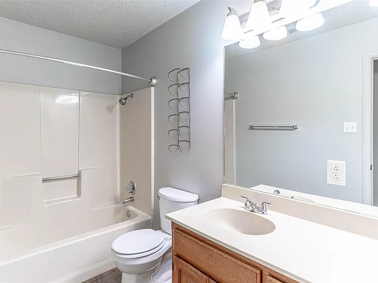 4031 Country Meadows Cir — Photo 4