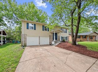2372 Battlefield Dr, Florissant, MO