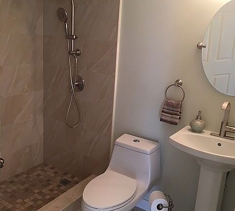5th image of 8290 Lake Dr APT 125
