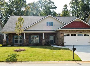 305 Ducktrap Ct, Simpsonville, SC 29681