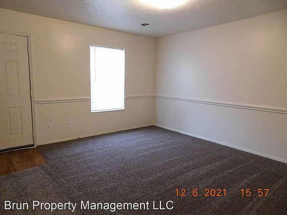 5th image of 1104 Cedar Ln APT 3
