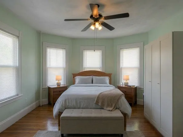 235 Whitwell St, Quincy, MA 02169