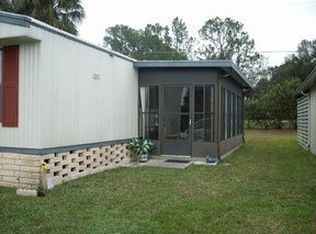 32 Opal Ln, Eustis, FL 32726