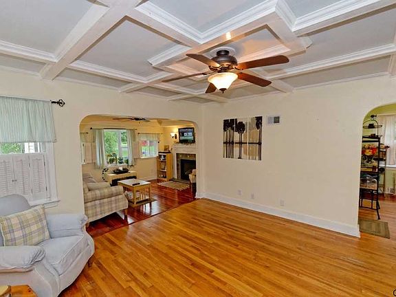 2nd image of 23 Buell Ave