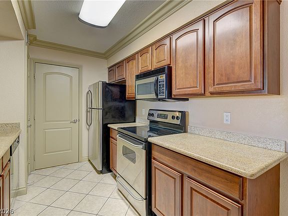 5th image of 1150 N Buffalo Dr APT 2115