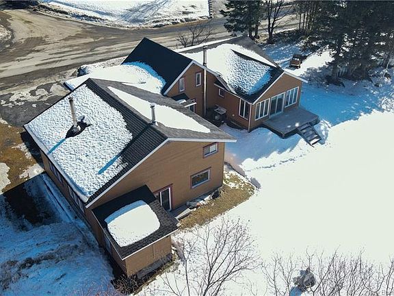 5th image of 648 Toussaint Rd