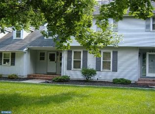 270 Springhouse Ln, Moorestown, NJ 08057