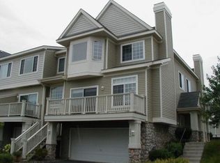 2336 Eagle Trace Ln, Woodbury, MN 55129