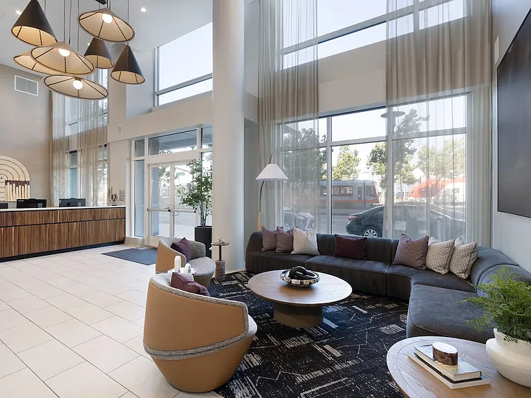 Lobby (Phase III)