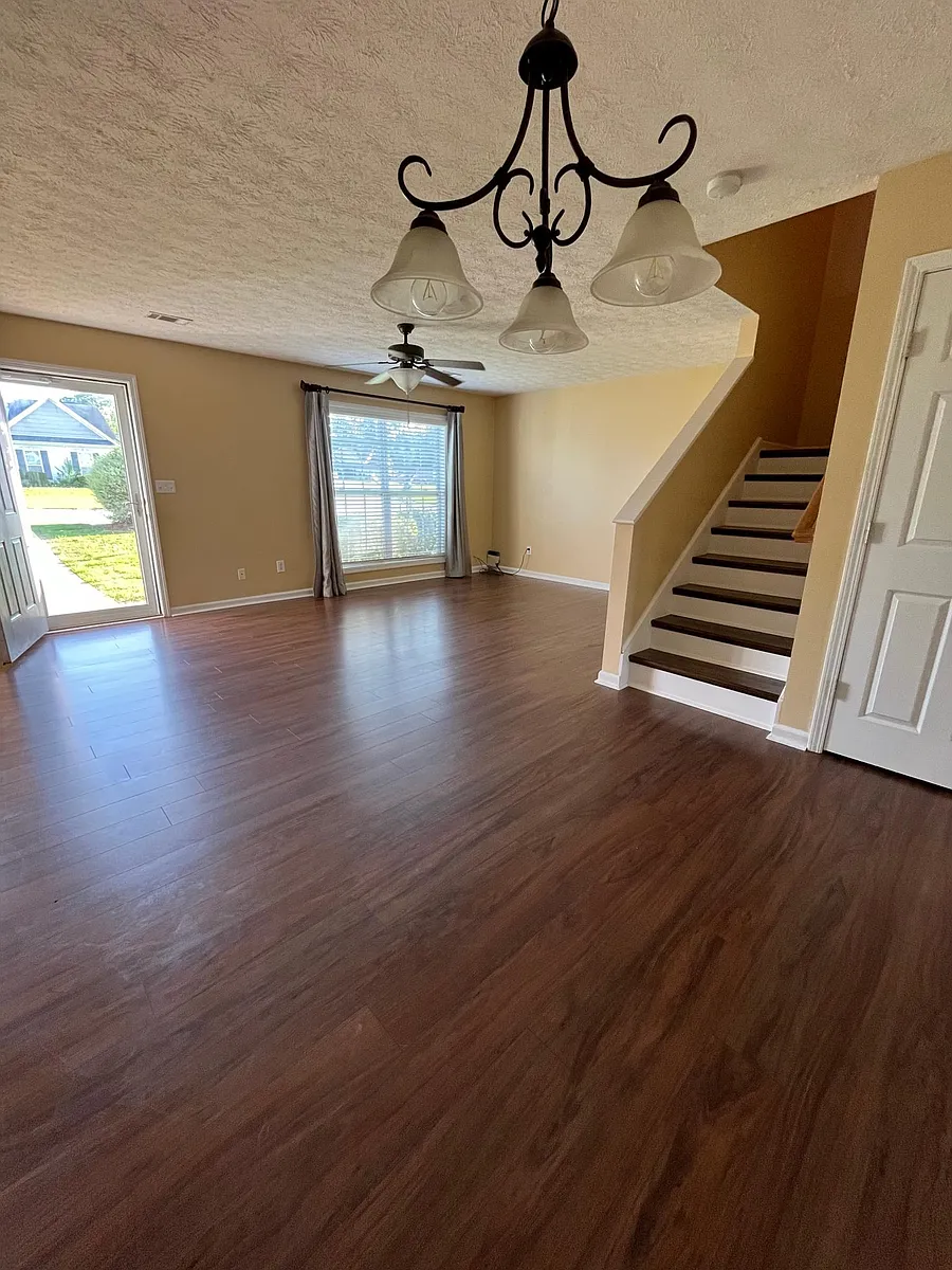 Building Photo - 2108 Winding Oak Dr