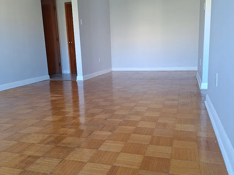 2038 Prospect St — Photo 5