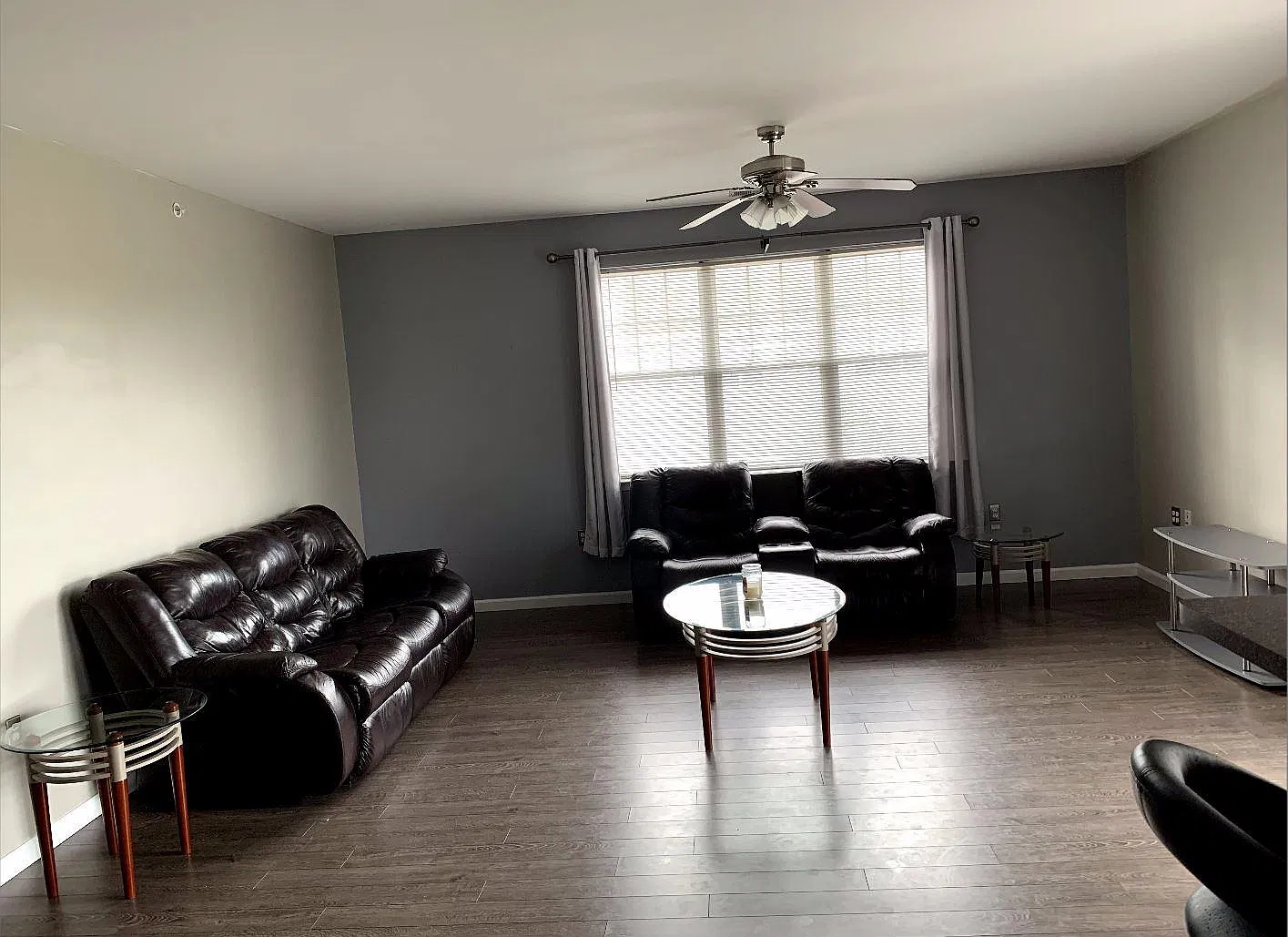 2 bed, 1366 sqft, $2,000 — Photo 4